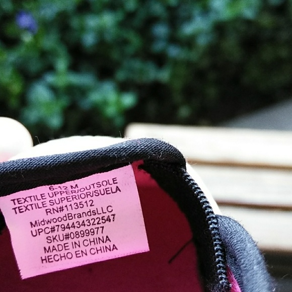 6-12MO: DISNEY'S MINNIE MOUSE SHOES - Picture 8 of 8